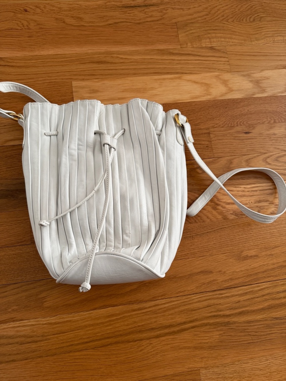 White Pleated Drawstring Crossbody Bucket Bag